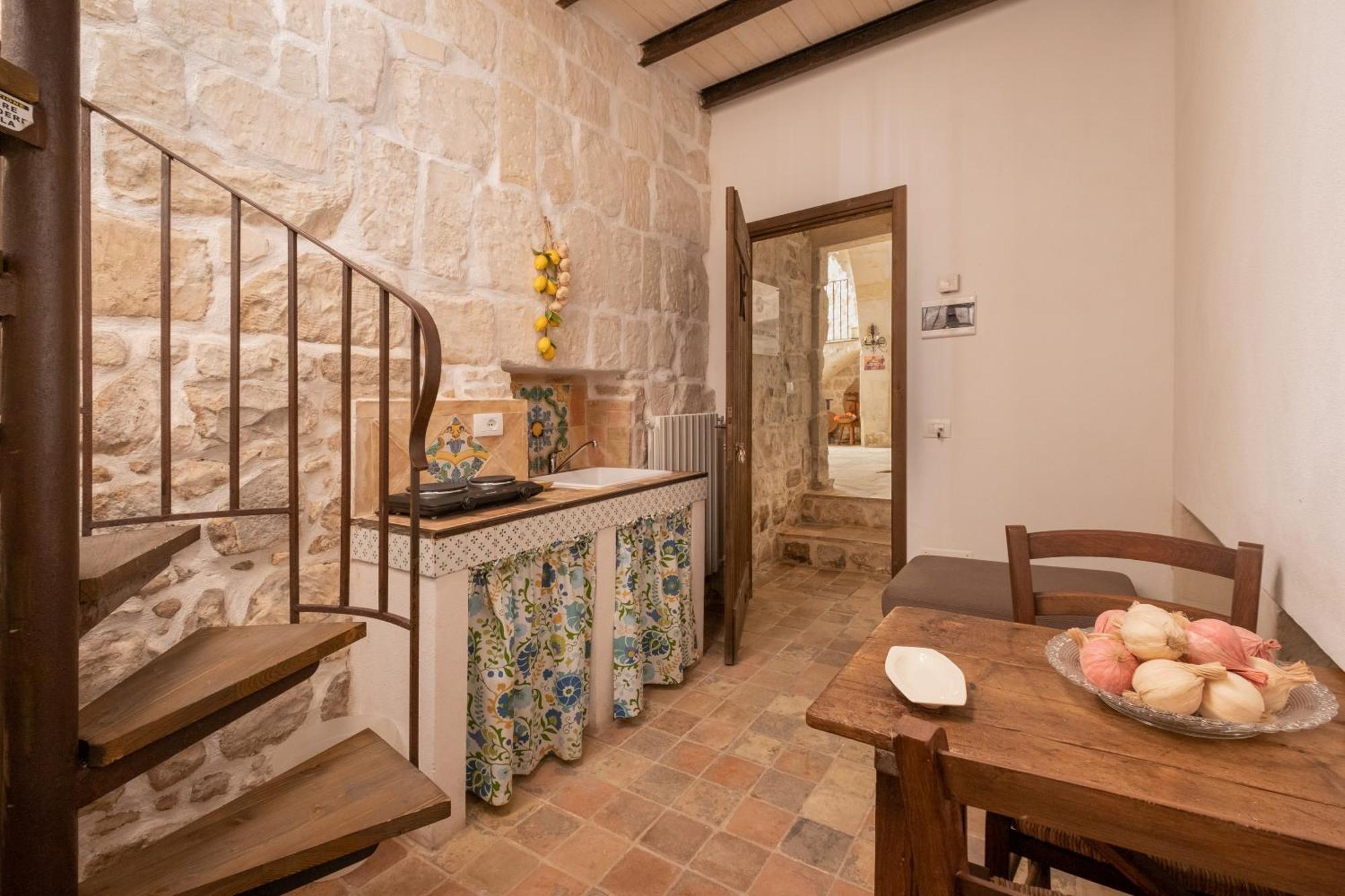 Case-Grotte Degli Avi, Esperienza Abitativa In Grotta Modica Exterior foto