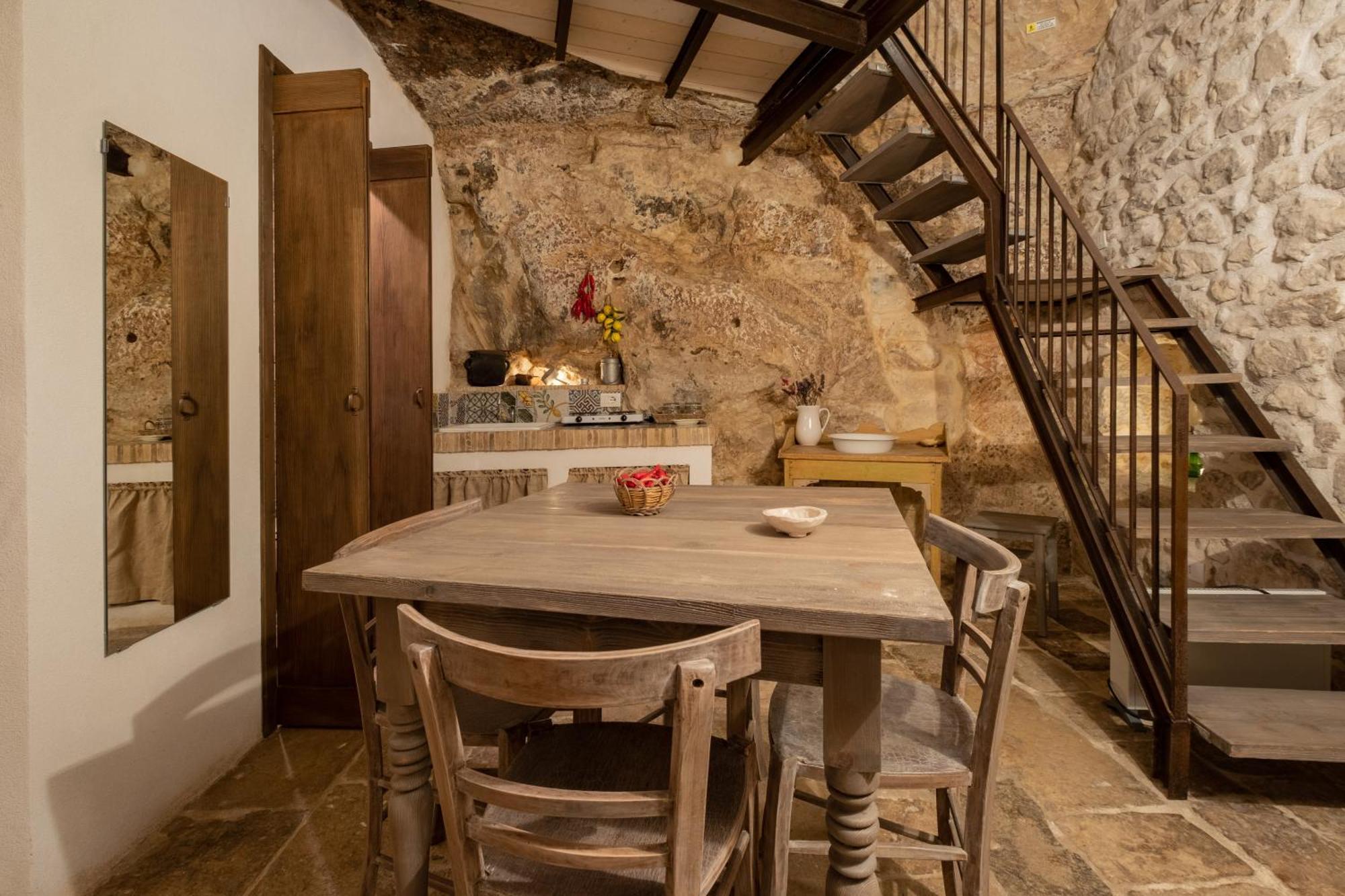 Case-Grotte Degli Avi, Esperienza Abitativa In Grotta Modica Exterior foto