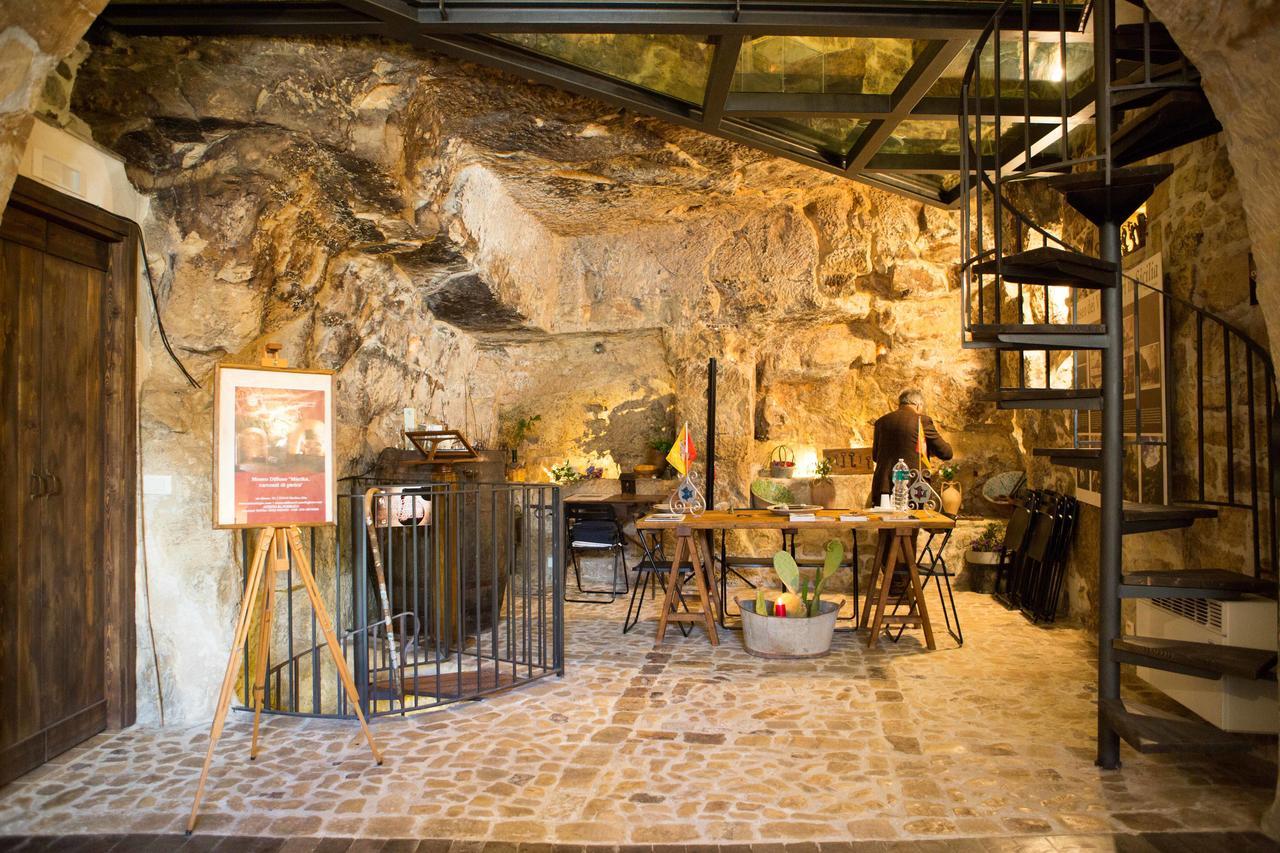Case-Grotte Degli Avi, Esperienza Abitativa In Grotta Modica Exterior foto