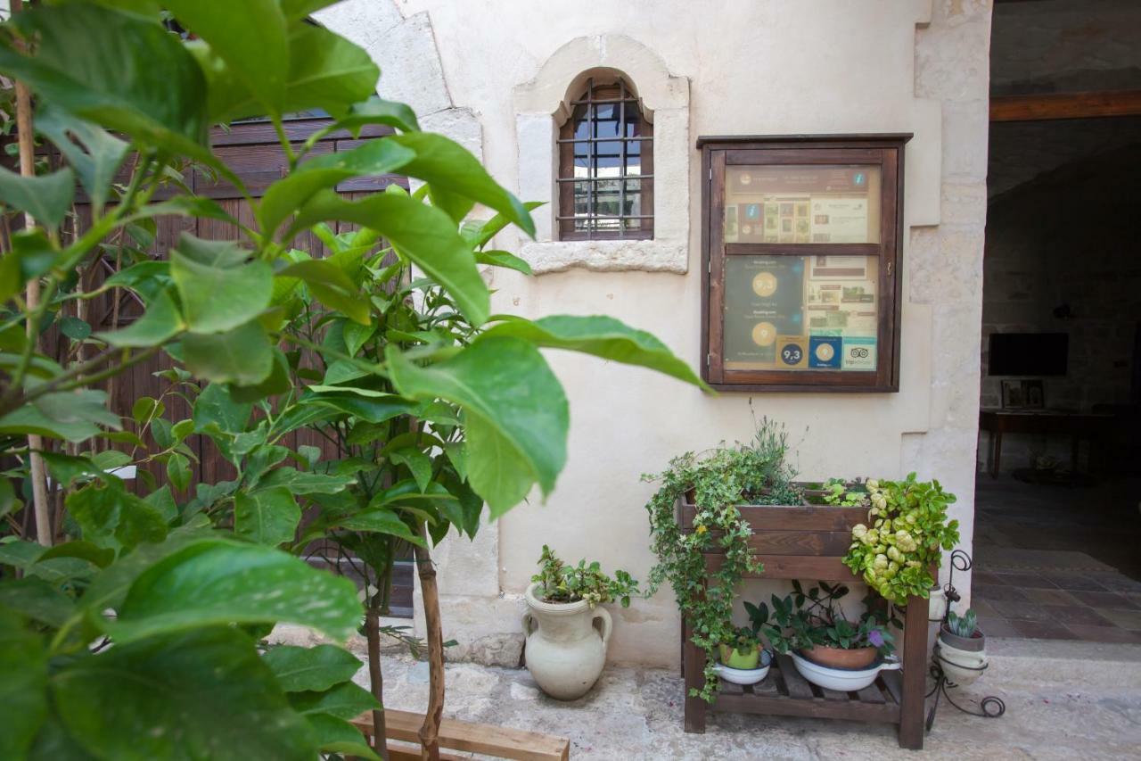 Case-Grotte Degli Avi, Esperienza Abitativa In Grotta Modica Exterior foto